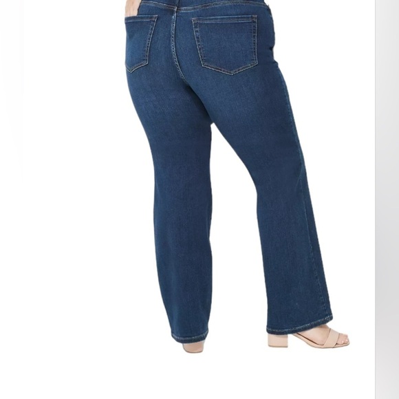 Lane Bryant Flex Magic Waistband High Rise Straight Jeans - Picture 3 of 7